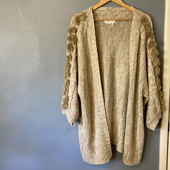 Cardigan - Picture 5 of 8